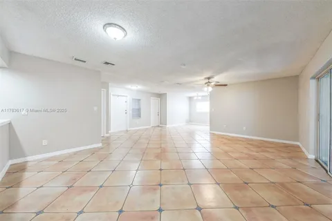 9219 SW 1st Pl, Boca Raton FL 33428