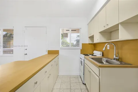 7155 W 14th Ct # 19, Hialeah FL 33014