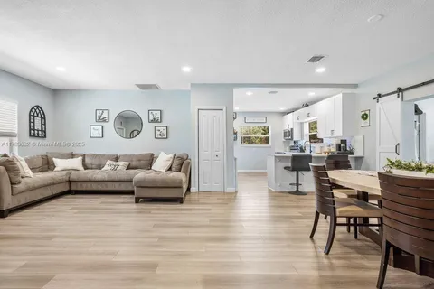 5349 Van Buren Rd, Delray Beach FL 33484