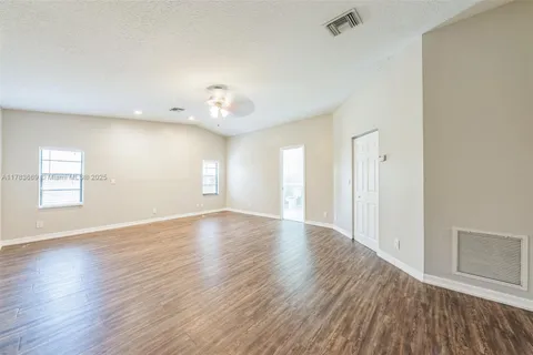 10108 S Windtree Ln S, Boca Raton FL 33428
