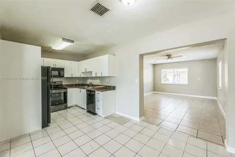 1541 SW 63rd Ter, North Lauderdale FL 33068
