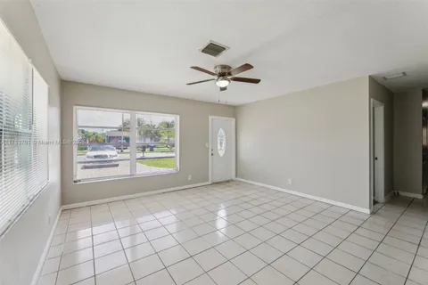 1541 SW 63rd Ter, North Lauderdale FL 33068