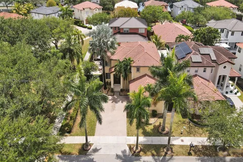 16602 SW 61st Ln, Miami FL 33193