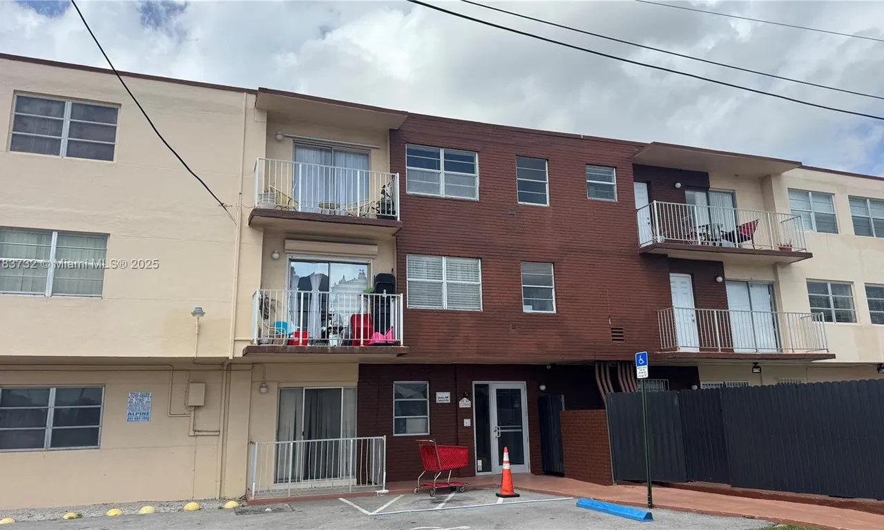 12500 NE 5th Ave # 306, North Miami FL 33161