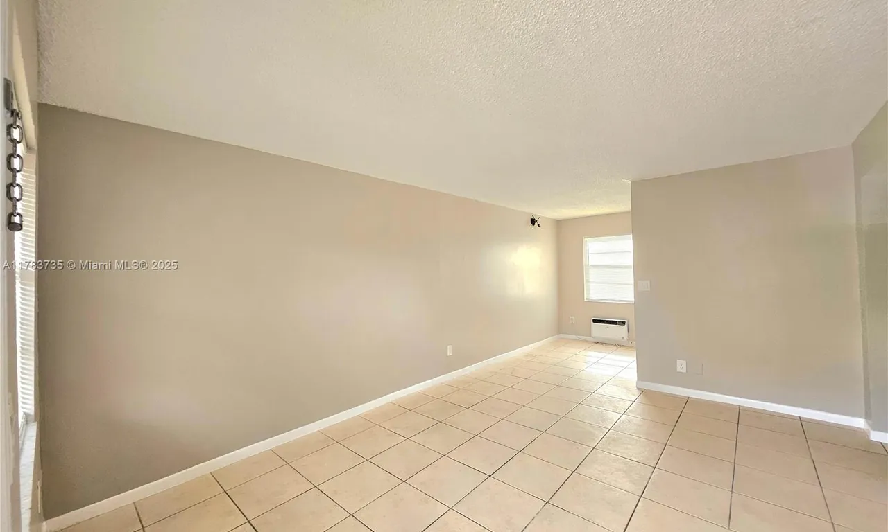 721 NW 3rd Ave # 205, Fort Lauderdale FL 33311