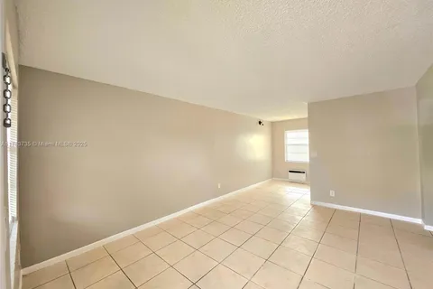 721 NW 3rd Ave # 205, Fort Lauderdale FL 33311