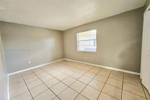 721 NW 3rd Ave # 205, Fort Lauderdale FL 33311