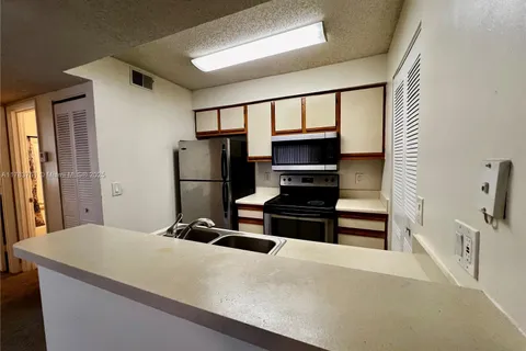 1253 SW 46th Ave # 1602, Pompano Beach FL 33069