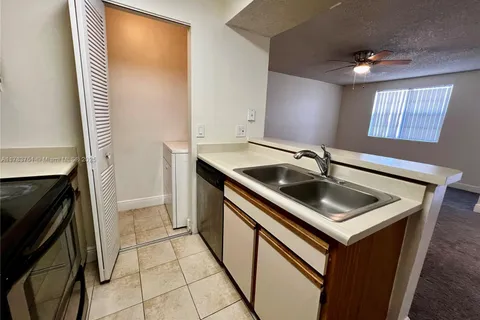 1253 SW 46th Ave # 1602, Pompano Beach FL 33069