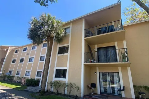 351 Palm Way # 307, Pembroke Pines FL 33025