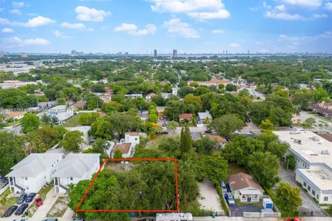 6811 NW 4th Ave, Miami FL 33150
