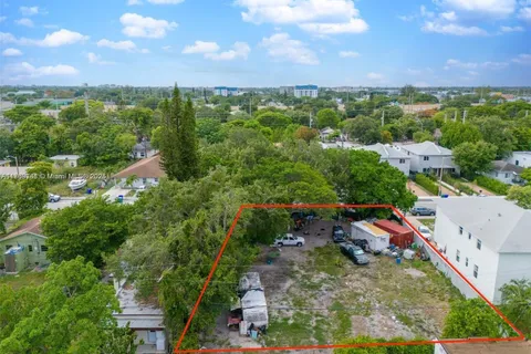 6811 NW 4th Ave, Miami FL 33150