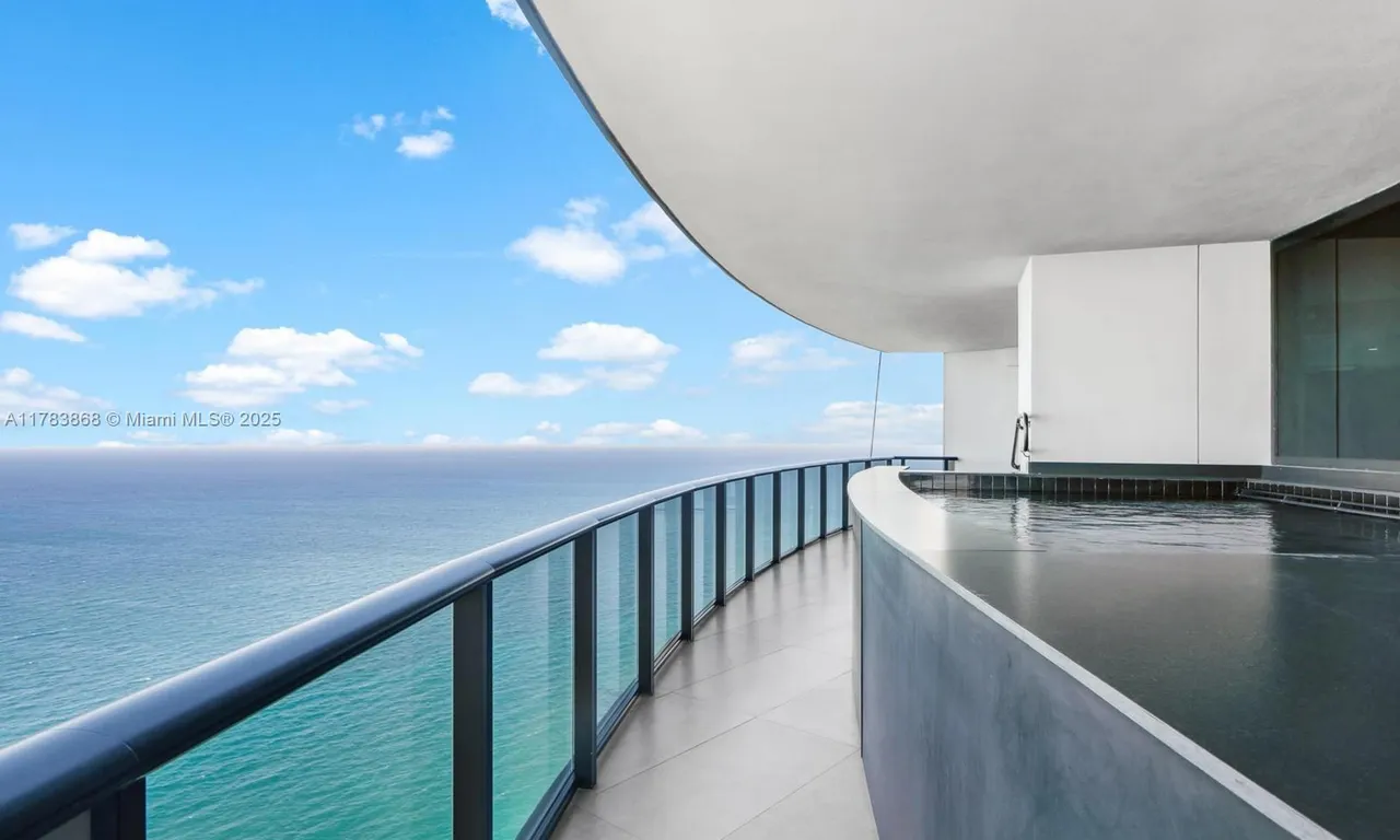 18555 Collins Ave # 5505, Sunny Isles Beach FL 33160