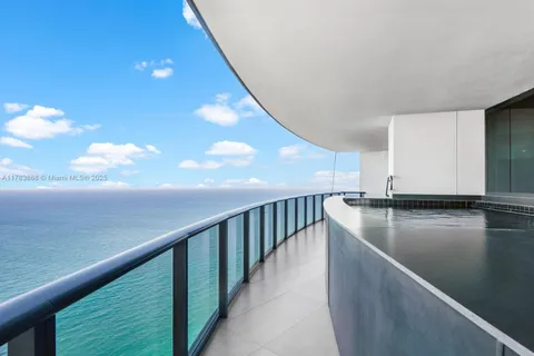 18555 Collins Ave # 5505, Sunny Isles Beach FL 33160