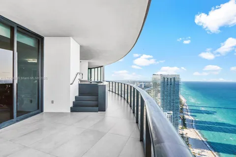 18555 Collins Ave # 5505, Sunny Isles Beach FL 33160