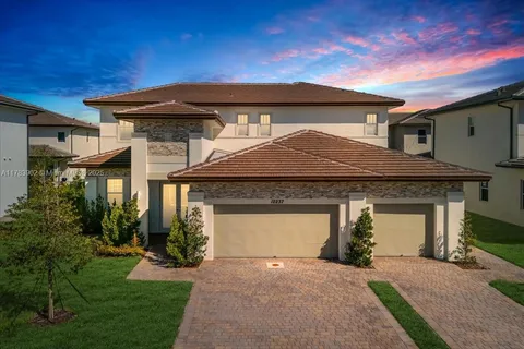 12237 SW 43rd Ct, Davie FL 33330