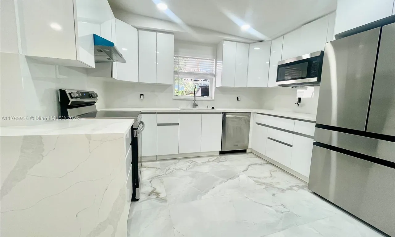 1649 NE 8th Ave # 1649, Fort Lauderdale FL 33305