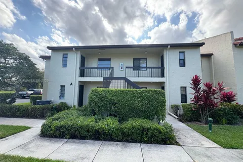 21218 Lago Cir # B, Boca Raton FL 33433