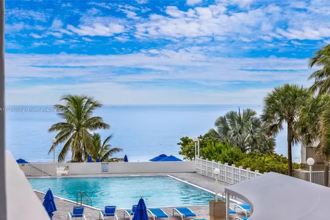 4250 Galt Ocean Dr # 2K, Fort Lauderdale FL 33308