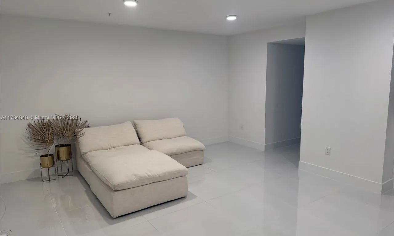 10950 NW 82nd St # 312, Doral FL 33178