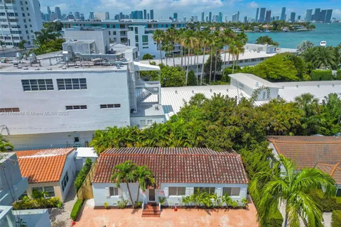 2 Farrey Ln # 0, Miami Beach FL 33139