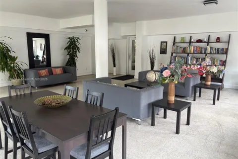 1420 Pennsylvania Ave # 309, Miami Beach FL 33139