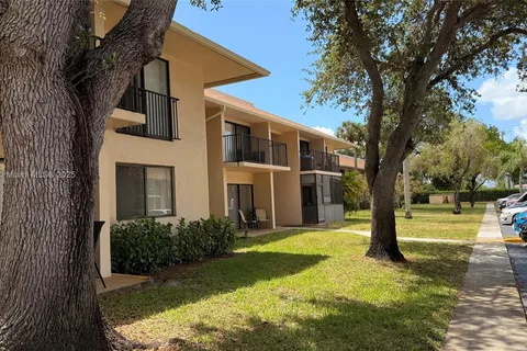 5855 Washington St # 91, Hollywood FL 33023