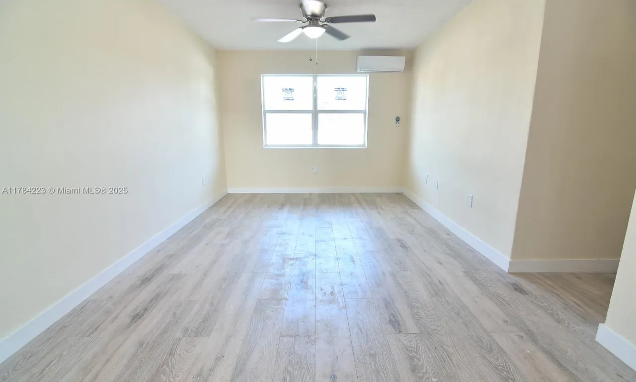 2000 NW 29th St # 3, Miami FL 33142