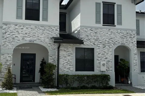 14720 SW 181st Ter, Miami FL 33187