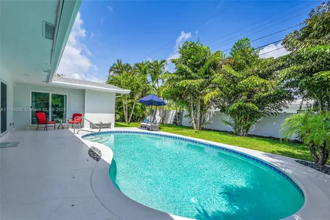 2133 NE 63rd Ct, Fort Lauderdale FL 33308