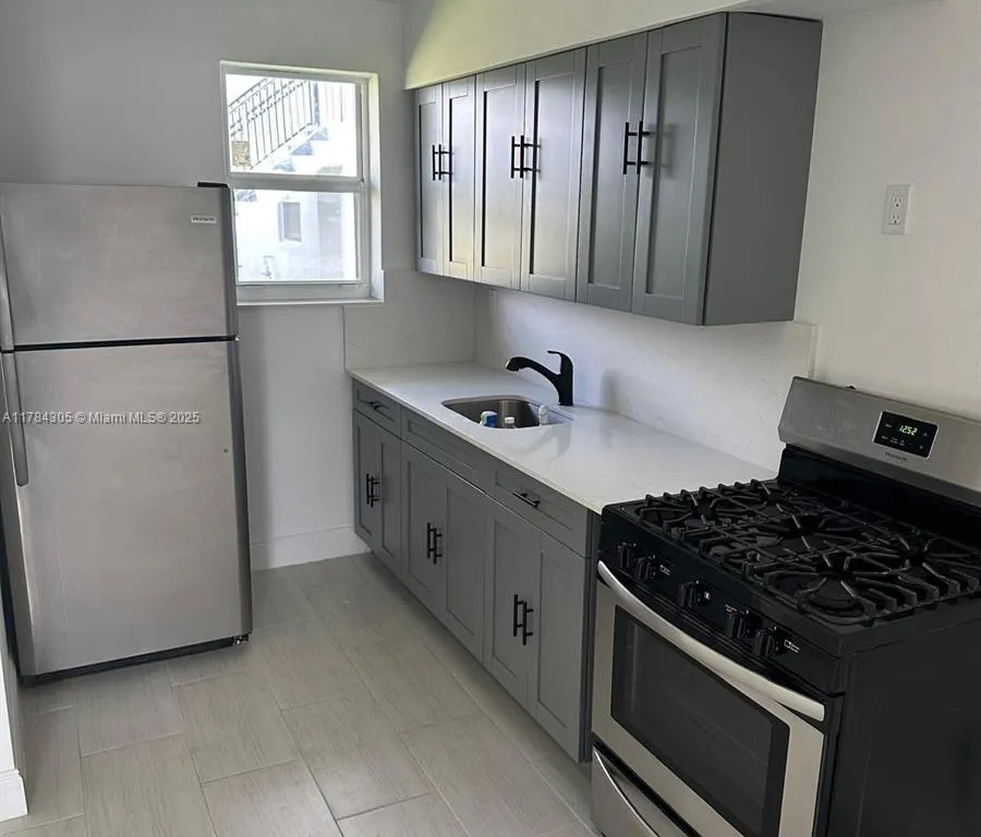 4300 SW 67th Ave # 11, Miami FL 33155