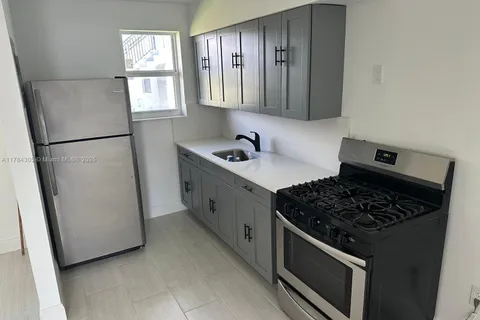 4300 SW 67th Ave # 11, Miami FL 33155