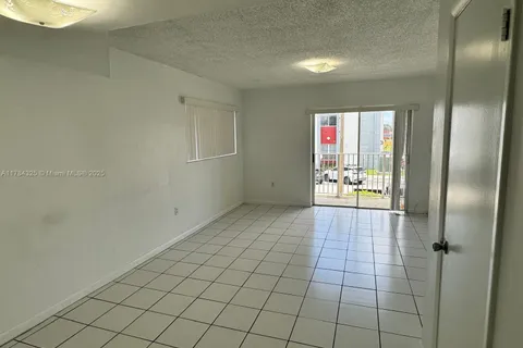 2620 W 76th St # 201, Hialeah FL 33016