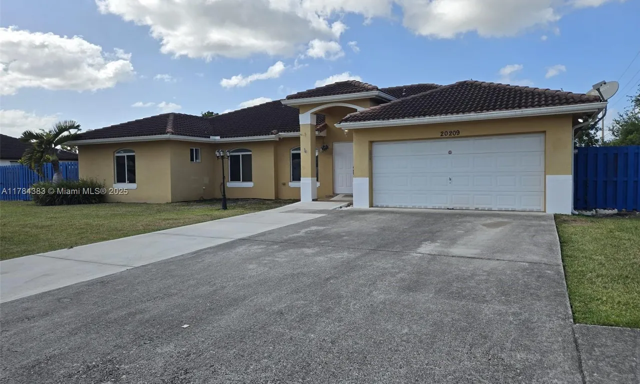 20209 SW 325th St, Homestead FL 33030
