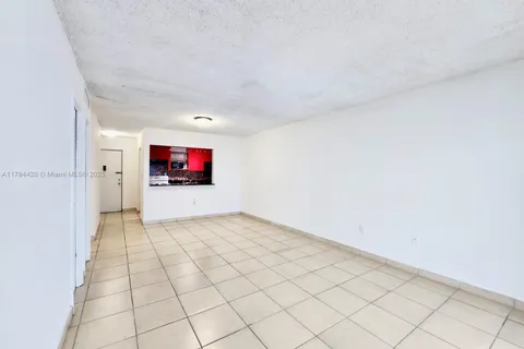 424 SW 7th St # 403, Miami FL 33130