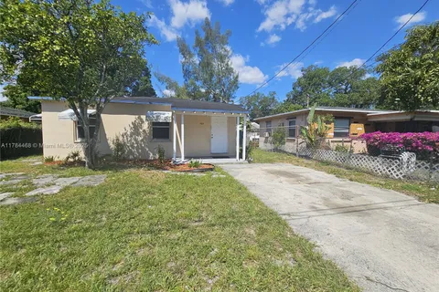 723 NW 15th Way, Fort Lauderdale FL 33311