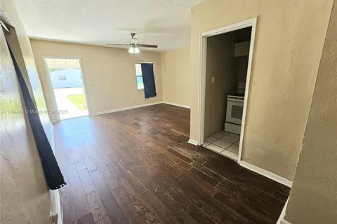 723 NW 15th Way, Fort Lauderdale FL 33311