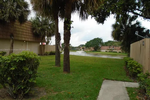597 Green Springs Pl, West Palm Beach FL 33409