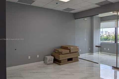 19790 W Dixie Hwy # 308, Aventura FL 33180