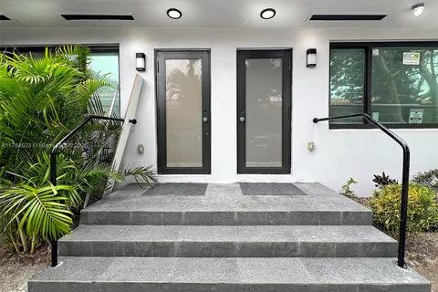 8333 Harding Ave # 2, Miami Beach FL 33141