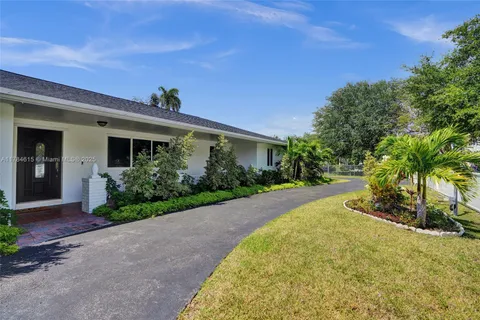 7360 SW 120th St, Pinecrest FL 33156