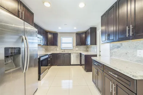 10850 Eureka St, Boca Raton FL 33428