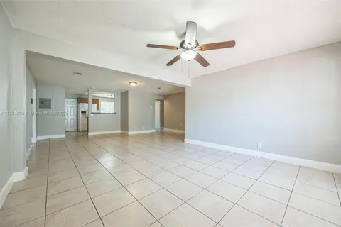 2515 N 66th Ave, Hollywood FL 33024