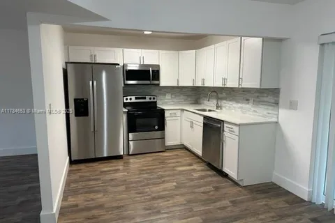5954 NW 25th Ct # 217, Sunrise FL 33313