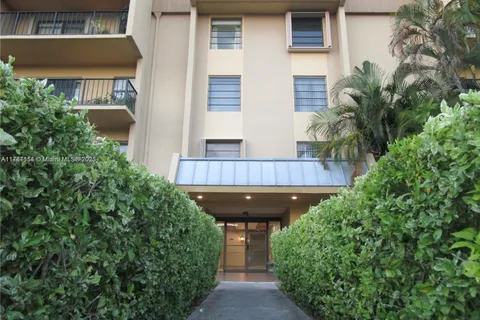 10421 N Kendall Dr # C104, Miami FL 33176