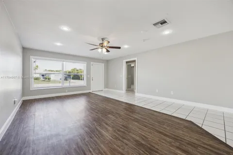 22188 SW 59th Ave, Boca Raton FL 33428