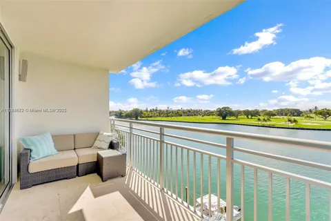 9250 W Bay Harbor Dr # 5C, Bay Harbor Islands FL 33154