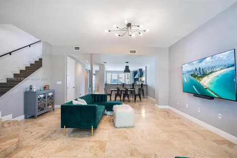 7765 SW 54th Ct # 7765, Miami FL 33143