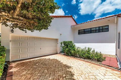 10204 SW 96th Ct, Miami FL 33176
