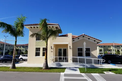 290 NW 109th Ave # 216, Miami FL 33172